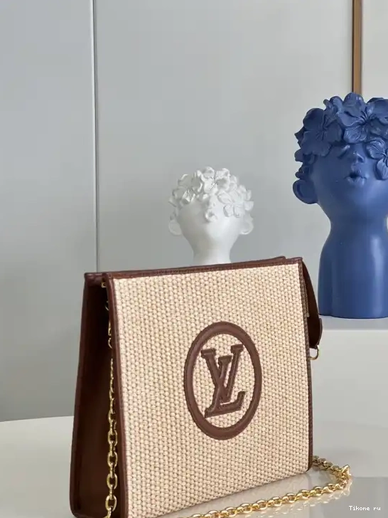Affordable POUCH TOILETRY VUITTON LOUIS ON CHAIN 0701